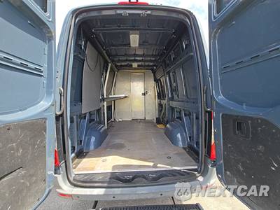 2019 Mercedes-Benz Sprinter 2500 Cargo Van Standard Roof 144.0" WB - zdjęcie 15 z 27 - miniatura
