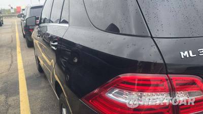 2012 Mercedes-Benz ML 350 - zdjęcie 19 z 24 - miniatura