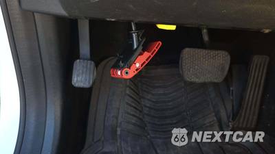 2011 Mercedes-Benz E 350 Sedan - zdjęcie 27 z 32 - miniatura