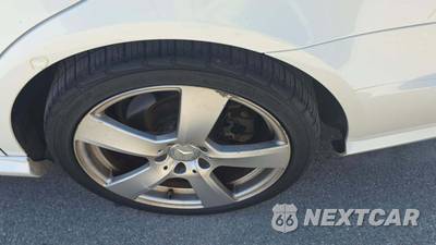 2011 Mercedes-Benz E 350 Sedan - zdjęcie 30 z 32 - miniatura
