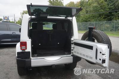 2015 Jeep Wrangler Sahara - zdjęcie 23 z 29 - miniatura