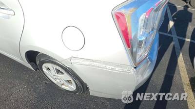2010 Toyota Prius II - zdjęcie 31 z 39 - miniatura