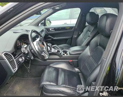 2019 Porsche Cayenne - zdjęcie 8 z 16 - miniatura
