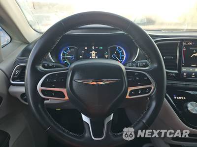 2024 Chrysler Pacifica Hybrid Select 121.6" WB - zdjęcie 16 z 35 - miniatura