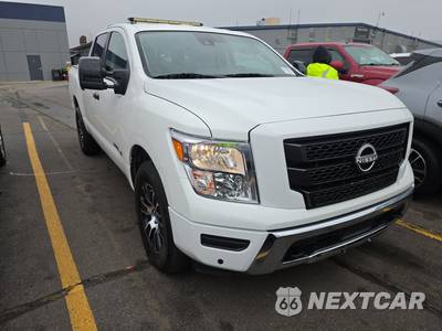 2024 Nissan TITAN SV Crew Cab Short Bed - zdjęcie 3 z 28 - miniatura