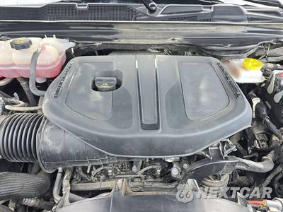2026 Ram 1500 Laramie Crew Cab Short Bed - zdjęcie 16 z 20 - miniatura