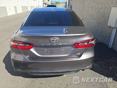 2022 Toyota Camry LE - zdjęcie 5 z 28 - miniatura