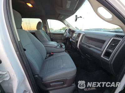 2017 Ram 1500 Tradesman Crew Cab Short Bed - zdjęcie 8 z 45 - miniatura