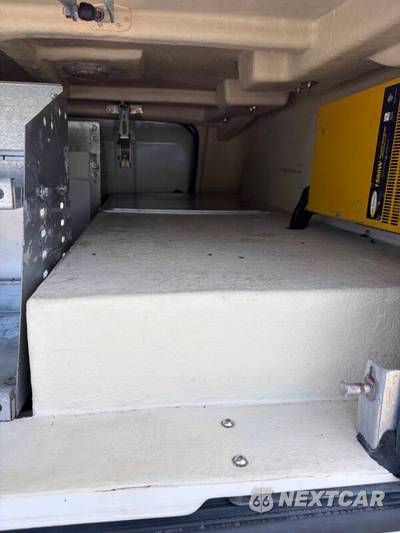 2016 Ford Super Duty F-250 XL Extended Cab Long Bed w/Rear Doors - zdjęcie 13 z 24 - miniatura
