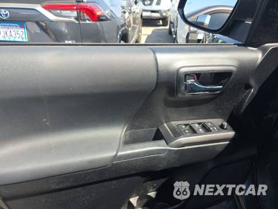 2022 Toyota Tacoma TRD Off-Road Crew Cab Medium Bed - zdjęcie 9 z 22 - miniatura