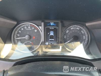 2022 Toyota Tacoma TRD Off-Road Crew Cab Medium Bed - zdjęcie 12 z 22 - miniatura