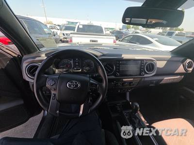 2022 Toyota Tacoma TRD Off-Road Crew Cab Medium Bed - zdjęcie 11 z 22 - miniatura