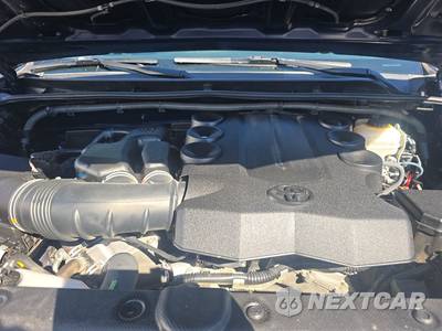 2014 Toyota 4Runner SR5 - zdjęcie 22 z 32 - miniatura