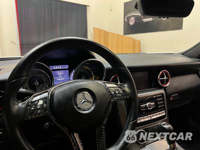 2012 Mercedes-Benz SLK 250 - zdjęcie 36 z 50 - miniatura