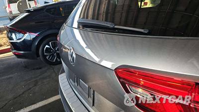 2018 Volkswagen Tiguan SEL Premium - zdjęcie 24 z 28 - miniatura