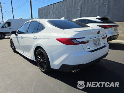 2025 Toyota Camry SE - zdjęcie 6 z 24 - miniatura