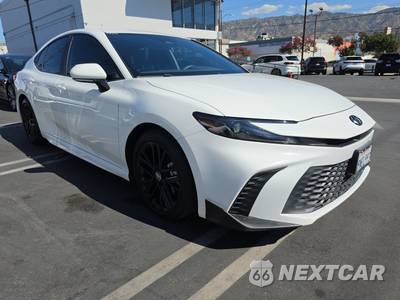 2025 Toyota Camry SE - zdjęcie 3 z 24 - miniatura