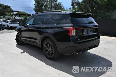 2026 Ford Explorer ST - zdjęcie 3 z 25 - miniatura