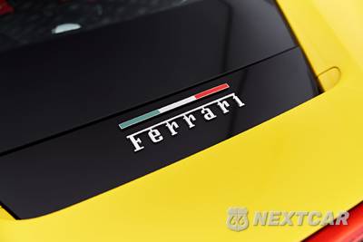 2017 Ferrari 488 GTB Coupe - zdjęcie 28 z 50 - miniatura