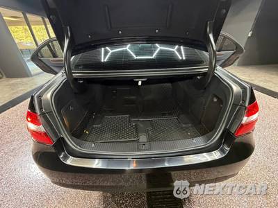 2011 Mercedes-Benz E 350 4MATIC Sedan - zdjęcie 31 z 42 - miniatura