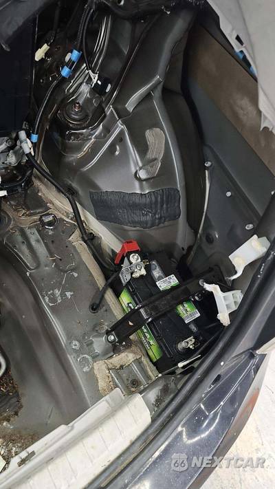 2014 Toyota Prius Two - zdjęcie 22 z 40 - miniatura
