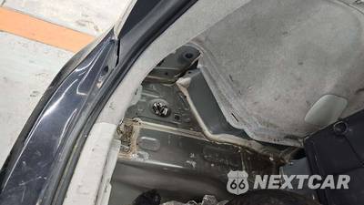 2014 Toyota Prius Two - zdjęcie 30 z 40 - miniatura