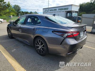 2024 Toyota Camry SE - zdjęcie 6 z 18 - miniatura