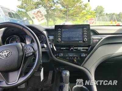 2024 Toyota Camry SE - zdjęcie 11 z 18 - miniatura