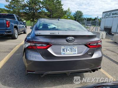2024 Toyota Camry SE - zdjęcie 5 z 18 - miniatura