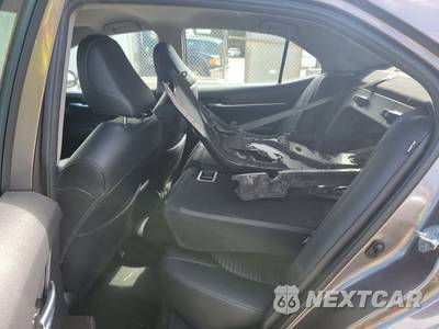 2024 Toyota Camry SE - zdjęcie 13 z 18 - miniatura