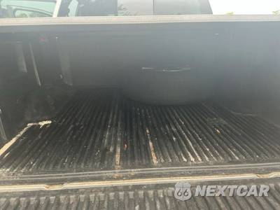 2017 Nissan TITAN SV Crew Cab Short Bed - zdjęcie 8 z 18 - miniatura