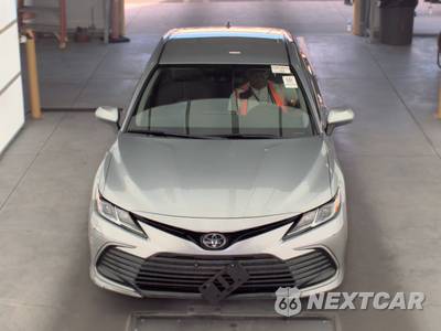 2023 Toyota Camry LE - zdjęcie 2 z 28 - miniatura