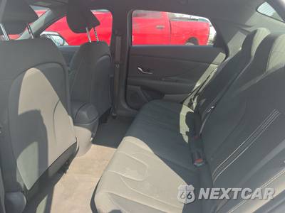2026 Hyundai Elantra SEL Sport - zdjęcie 13 z 34 - miniatura