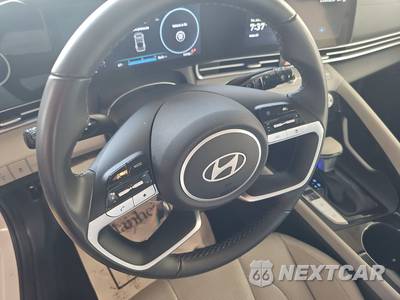 2025 Hyundai Elantra Limited - zdjęcie 10 z 25 - miniatura
