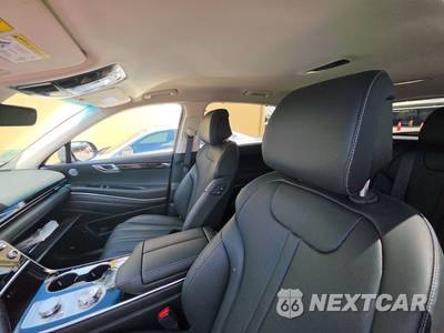 2025 Genesis GV80 2.5T - zdjęcie 17 z 21 - miniatura