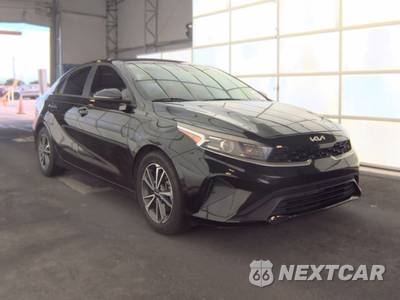 2023 Kia Forte LXS - zdjęcie 3 z 35 - miniatura