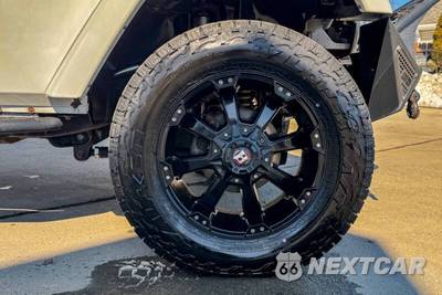 2014 Jeep Wrangler Unlimited Sahara - zdjęcie 11 z 49 - miniatura