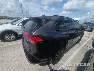2023 Toyota RAV4 Hybrid SE - zdjęcie 4 z 27 - miniatura