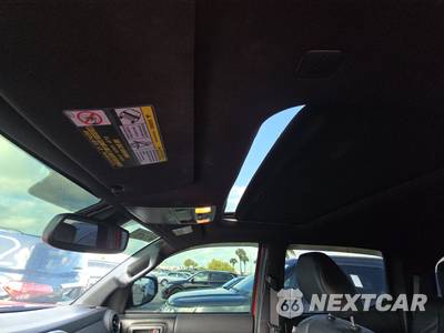 2019 Toyota Tacoma TRD Sport Crew Cab Medium Bed - zdjęcie 18 z 23 - miniatura