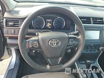 2017 Toyota Camry LE - zdjęcie 10 z 23 - miniatura