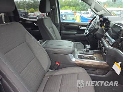 2026 Chevrolet Silverado 1500 LT Crew Cab Short Bed 1LT - zdjęcie 8 z 28 - miniatura