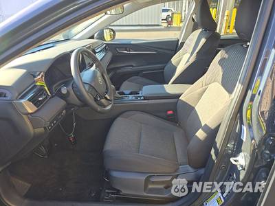 2026 Toyota Camry LE - zdjęcie 5 z 24 - miniatura