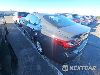 2026 Toyota Camry LE - zdjęcie 2 z 24 - miniatura
