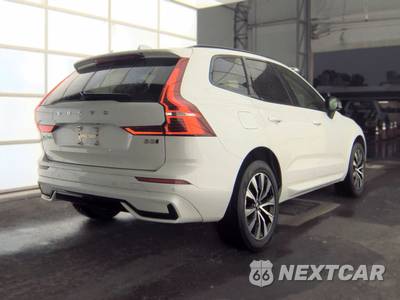 2024 Volvo XC60 B5 Core Dark Theme - zdjęcie 4 z 21 - miniatura