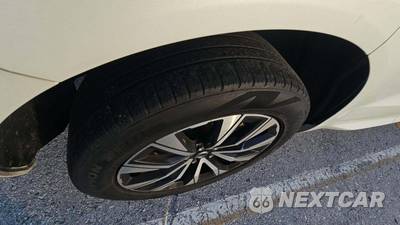 2024 Volvo XC60 B5 Core Dark Theme - zdjęcie 19 z 21 - miniatura