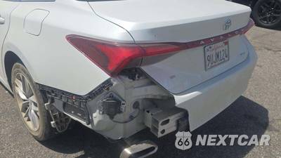 2022 Toyota Avalon XLE - zdjęcie 29 z 32 - miniatura