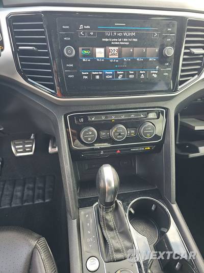 2022 Volkswagen Atlas Cross Sport V6 SEL R-Line Black - zdjęcie 11 z 23 - miniatura