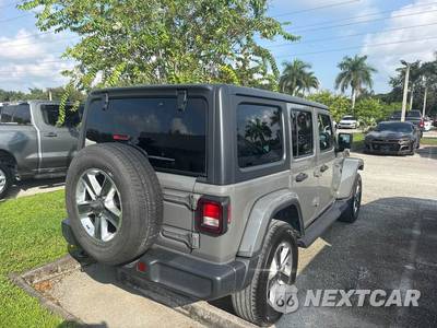 2020 Jeep Wrangler Unlimited Sahara - zdjęcie 16 z 25 - miniatura