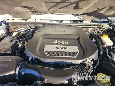 2015 Jeep Wrangler Unlimited Sahara - zdjęcie 15 z 28 - miniatura