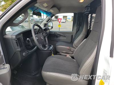 2025 GMC Savana 2500 Cargo Van 1WT 135.0" WB - zdjęcie 7 z 40 - miniatura